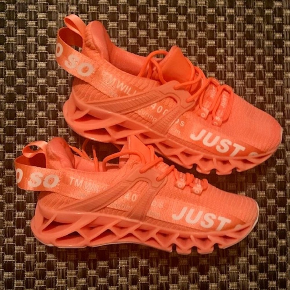 Just So So Women's Active Sneaker